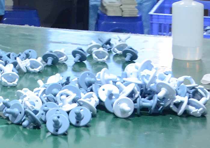 Quality control of pacifiers