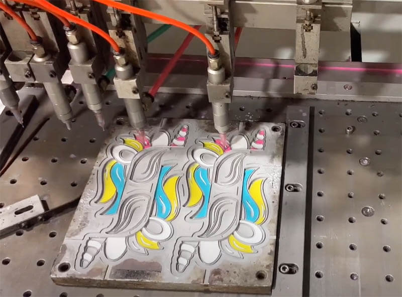 Silicone-Dripping-Dispensing-Molding2