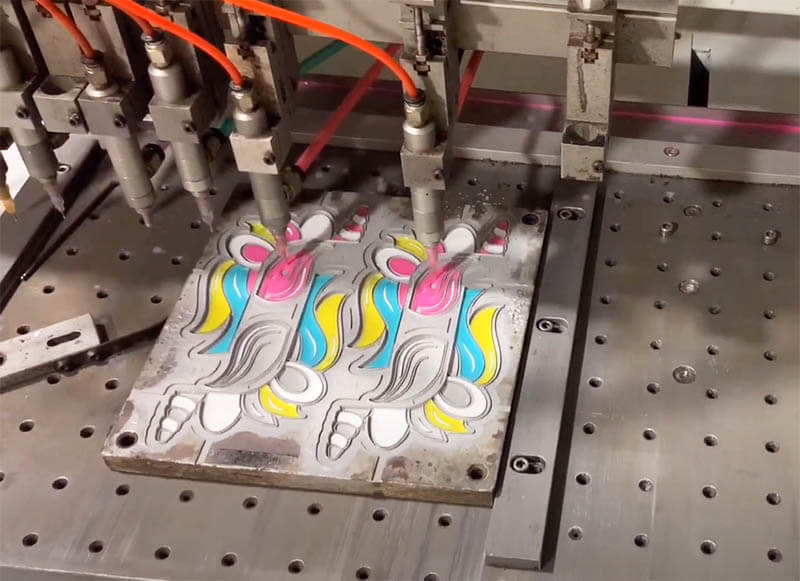 Silicone-Dripping-Dispensing-Molding3