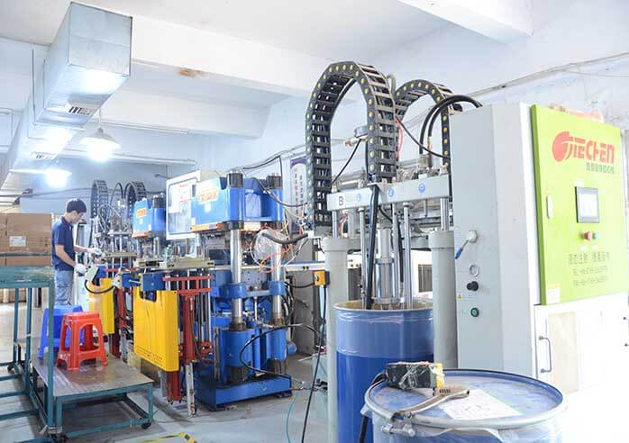 Silicone-water-bottle-production-machine
